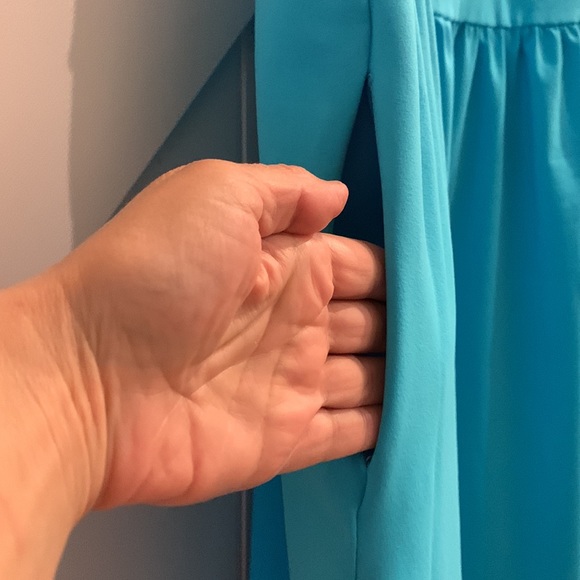 Cynthia Rowley teal 85% nylon and 15% spandex racerback dress with pockets. - Picture 4 of 4